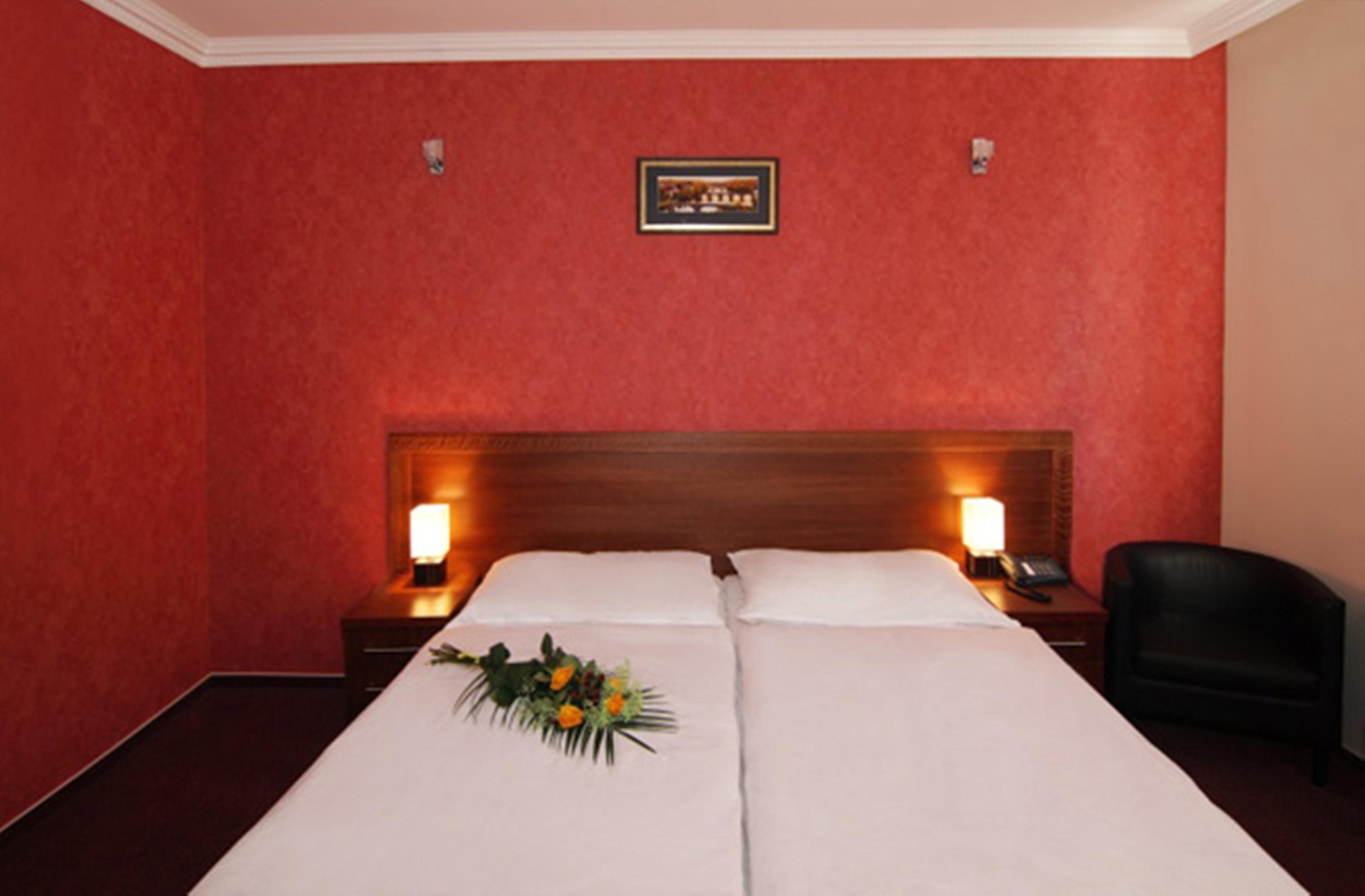 Relax Inn Prague Extérieur photo
