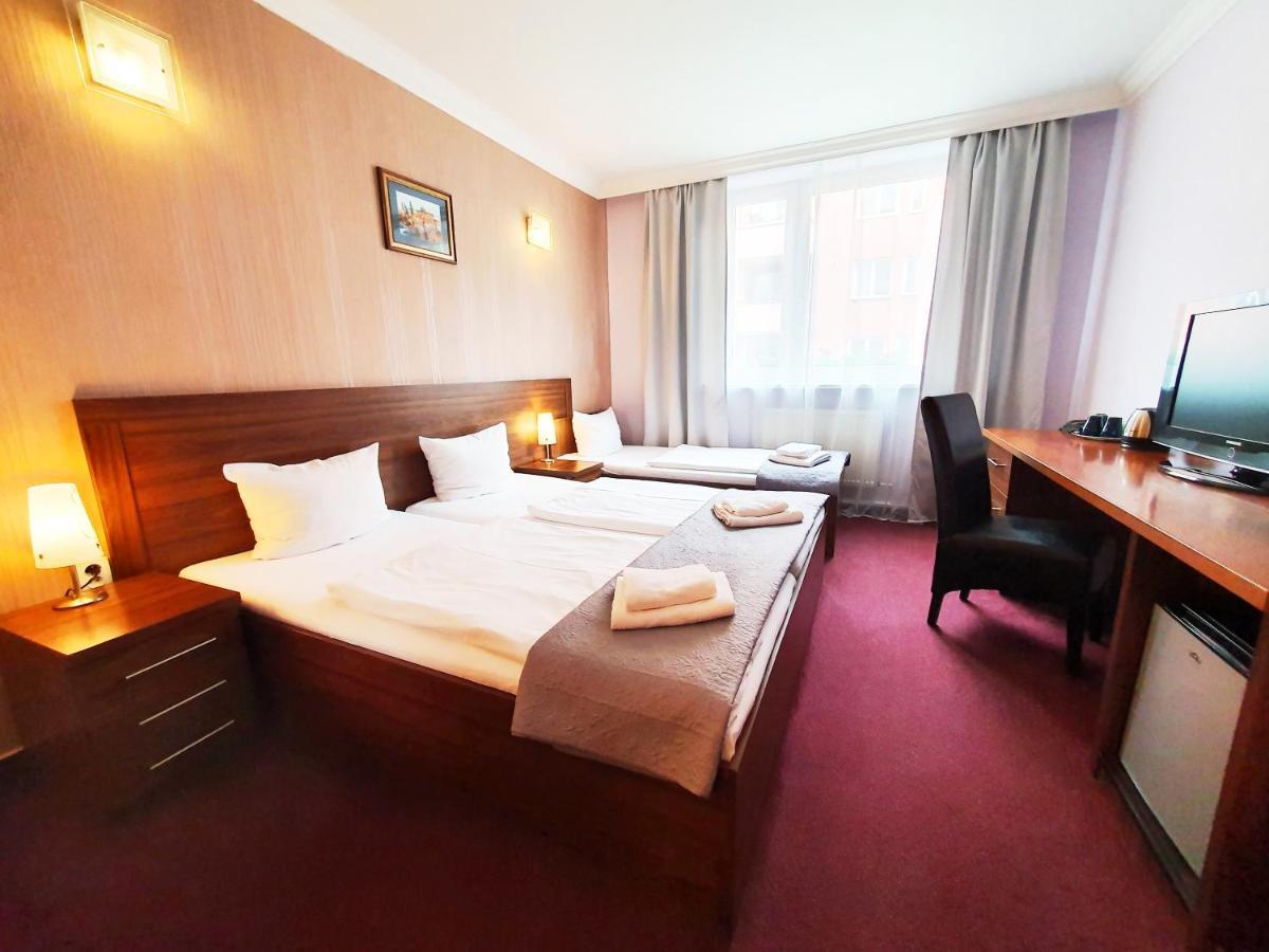 Relax Inn Prague Extérieur photo